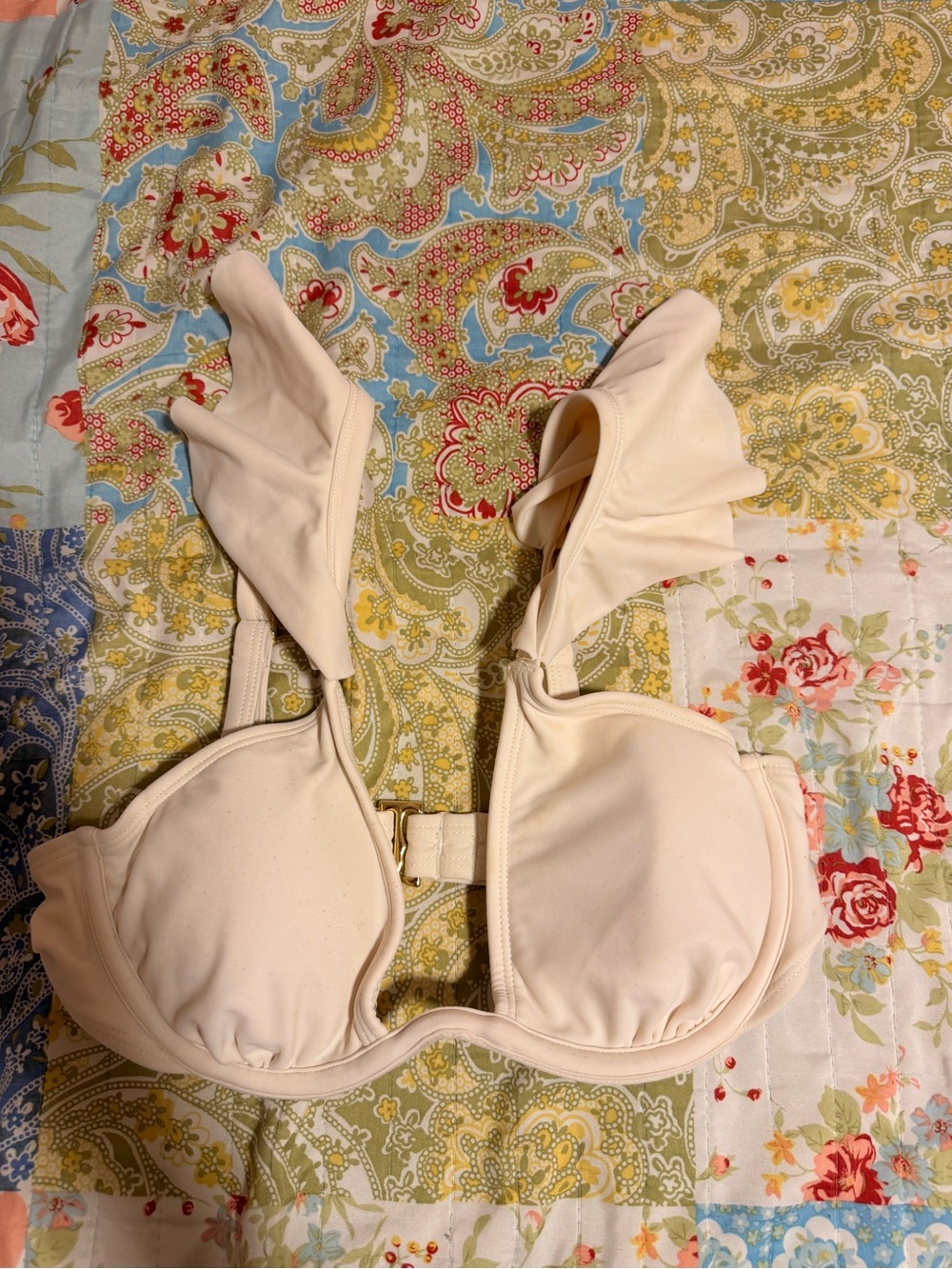 Cute angelic Cream Underwire Bikini Top with Ruffled Straps